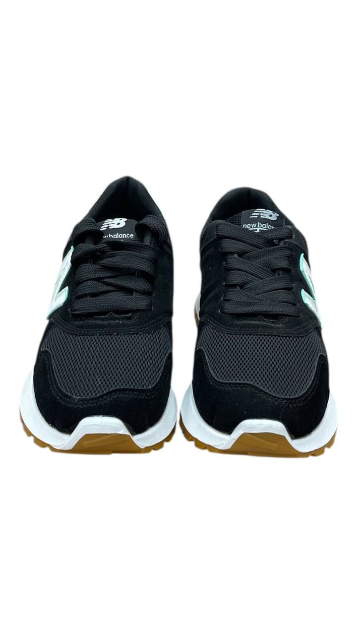 new balance نيو بالنس